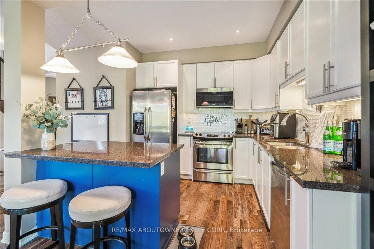 52 Madonna Drive photo 7