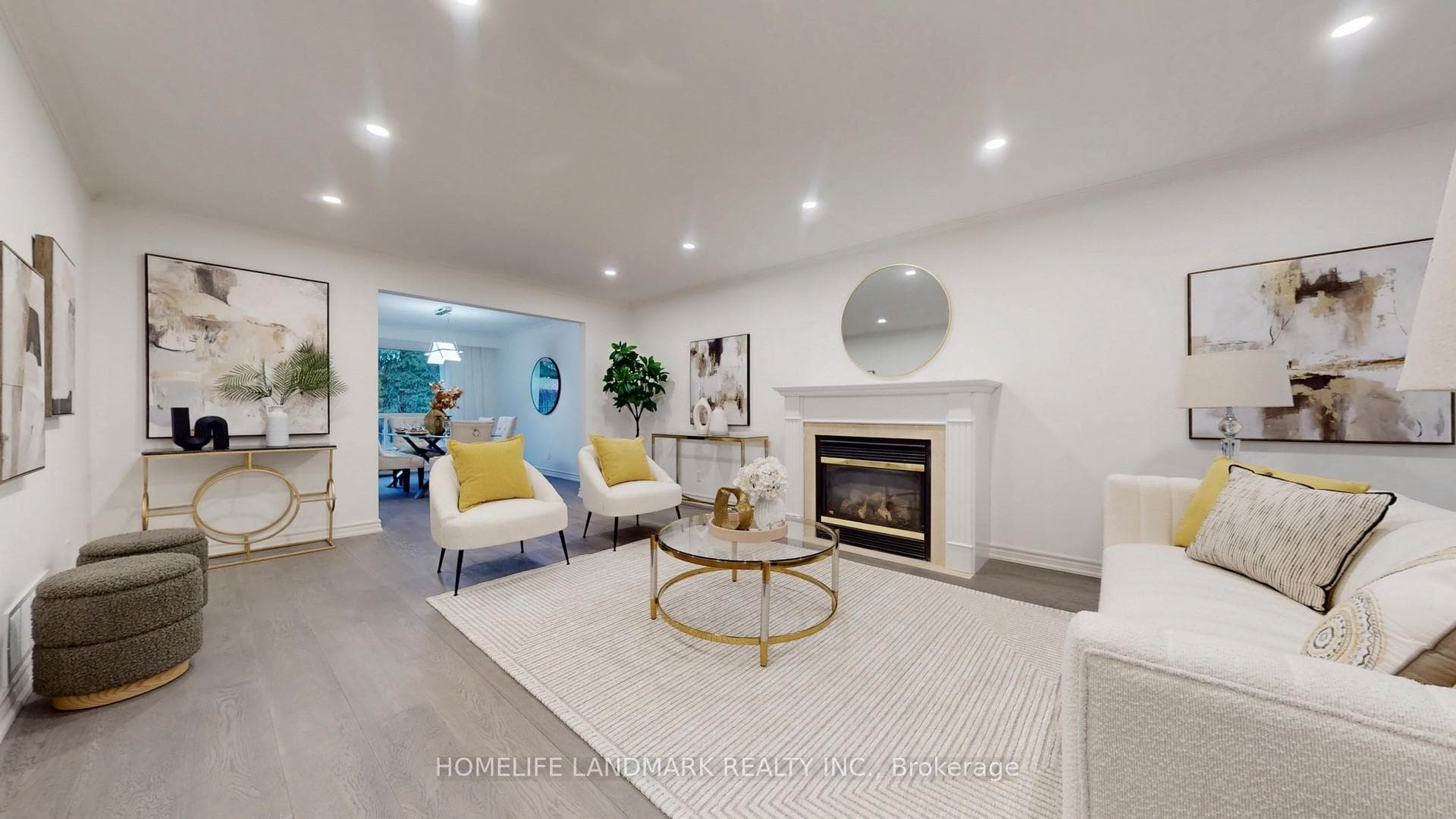 714 Conacher Drive photo 3