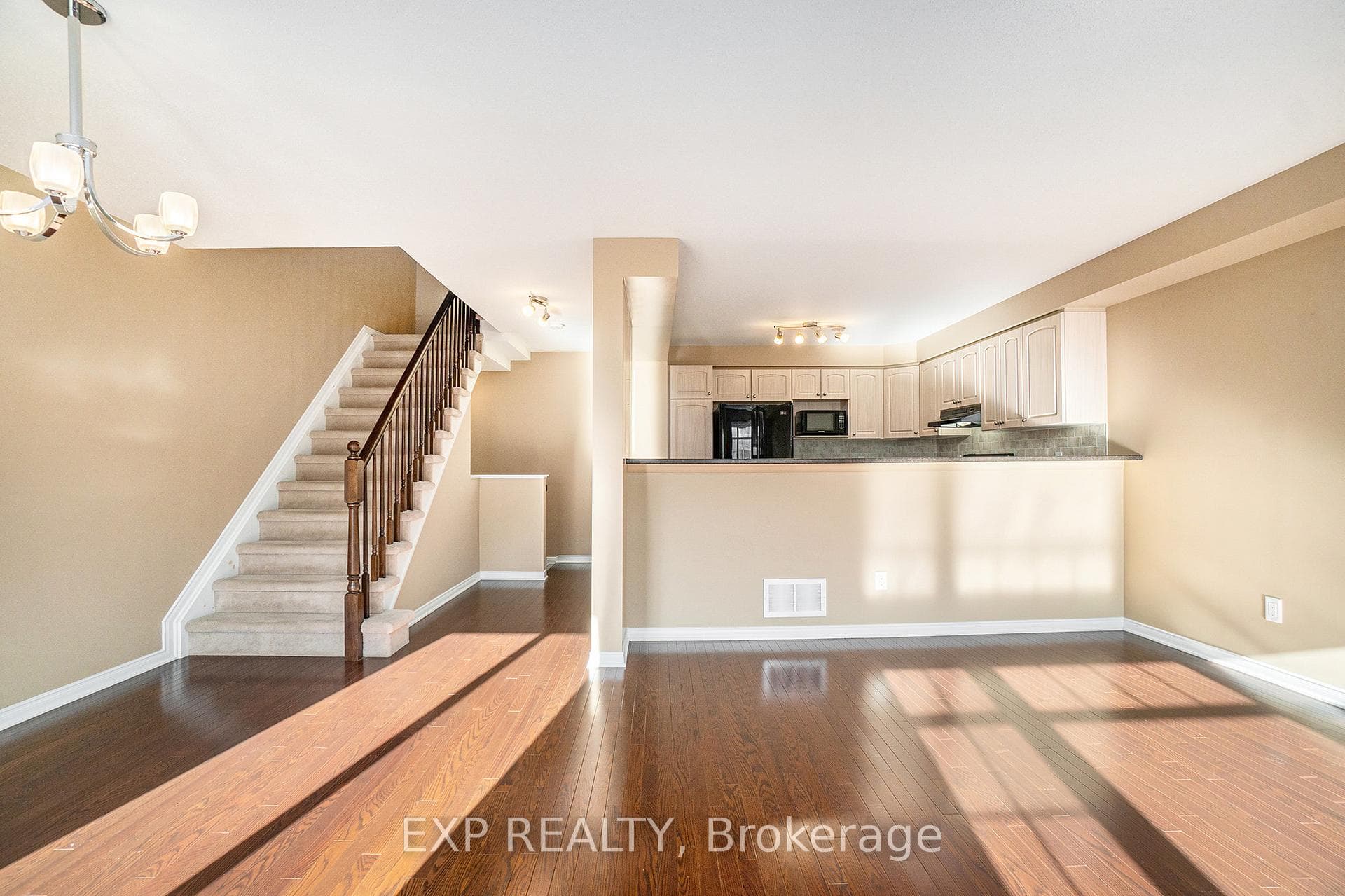 378 Citiplace Drive photo 6