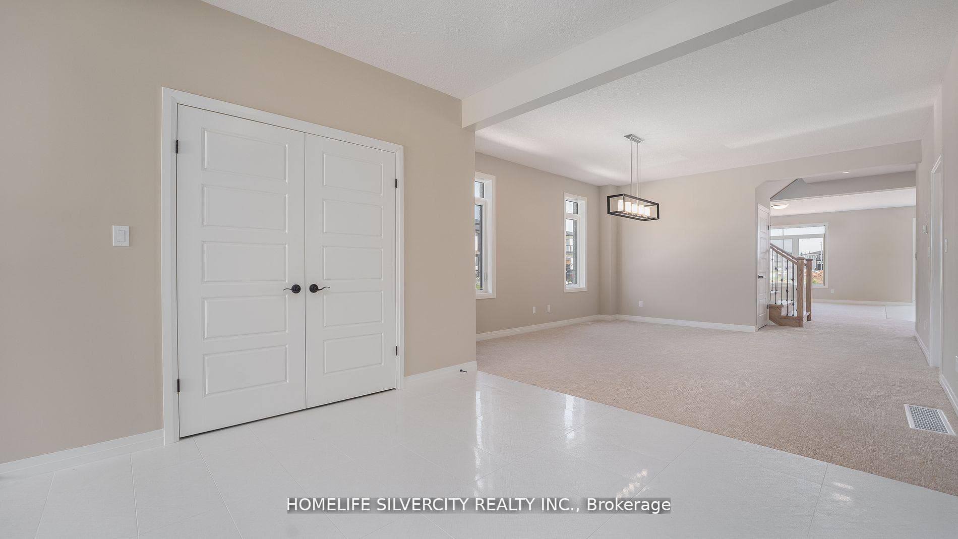 108 Sass Crescent photo 7