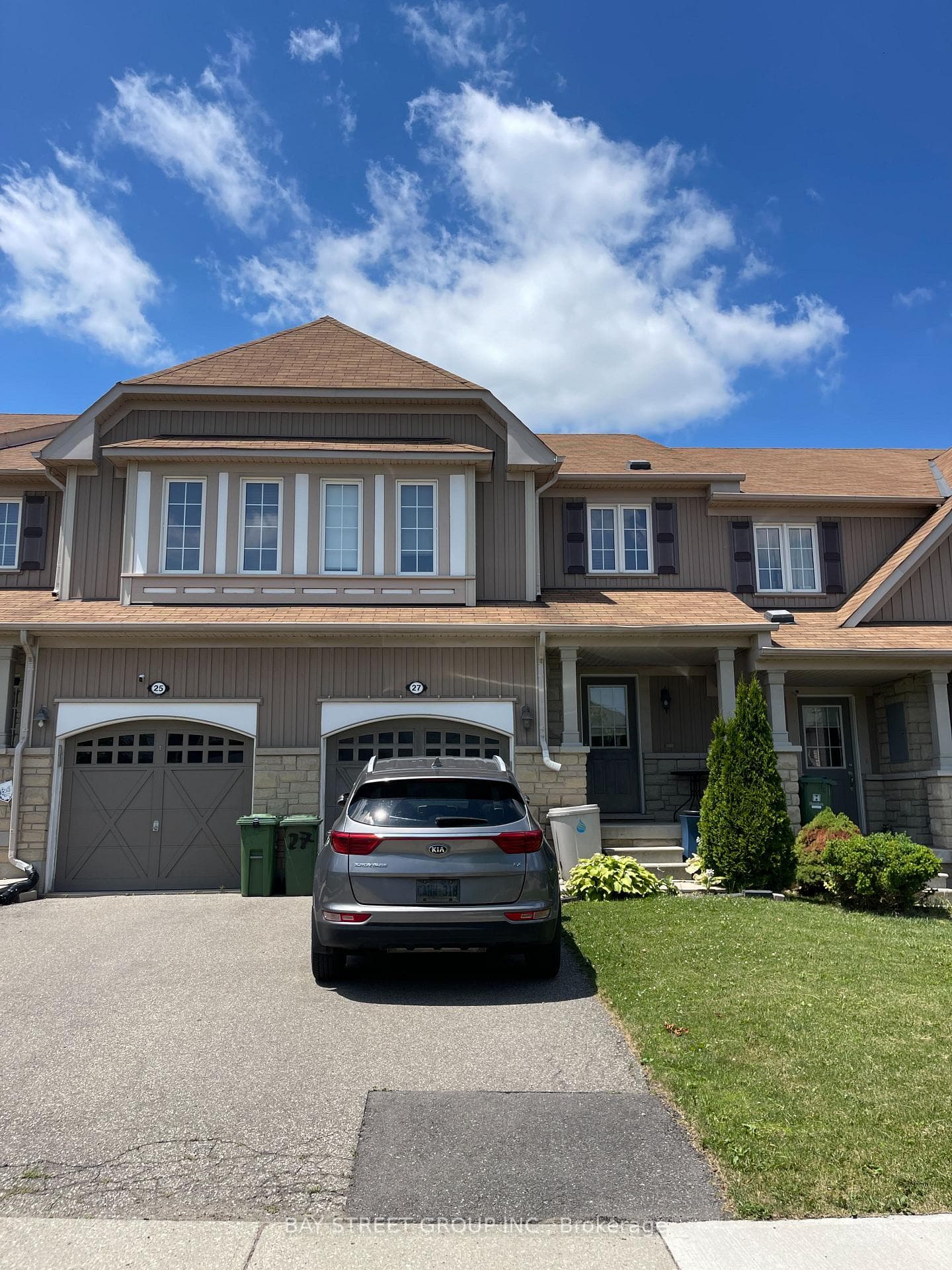27 Newport Crescent photo 2