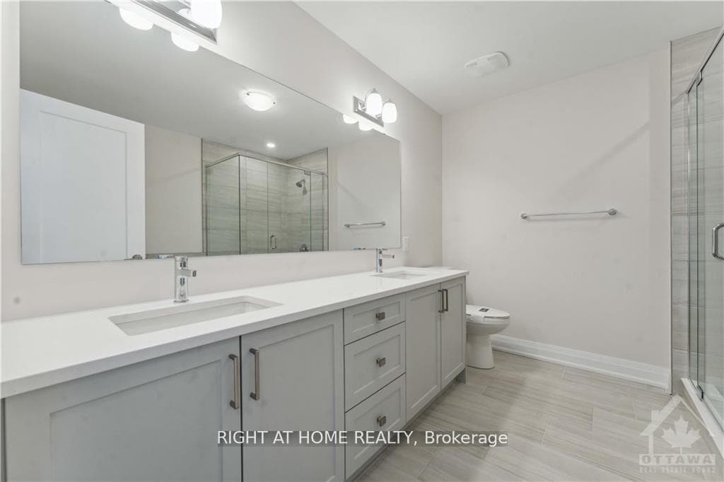 master ensuite