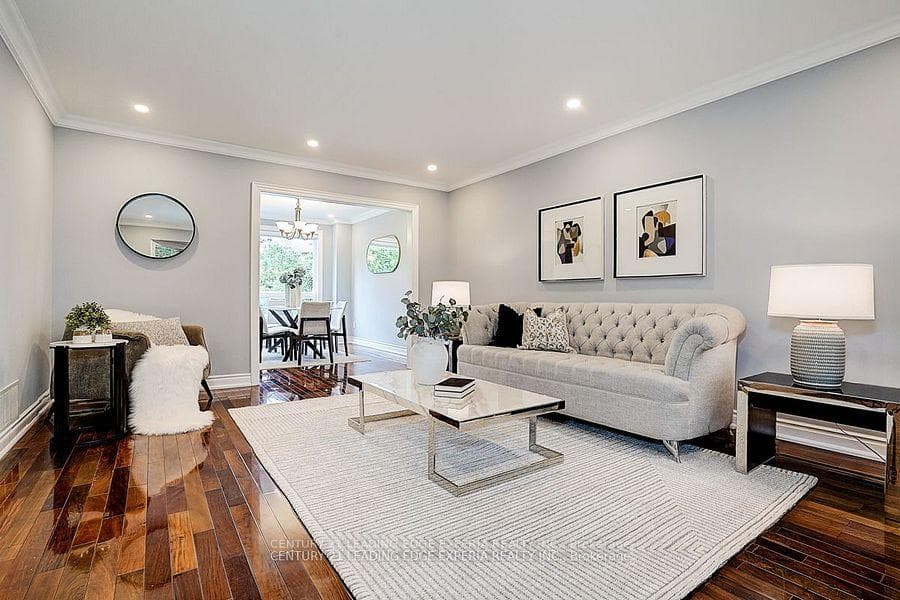108 Collingsbrook Boulevard photo 9