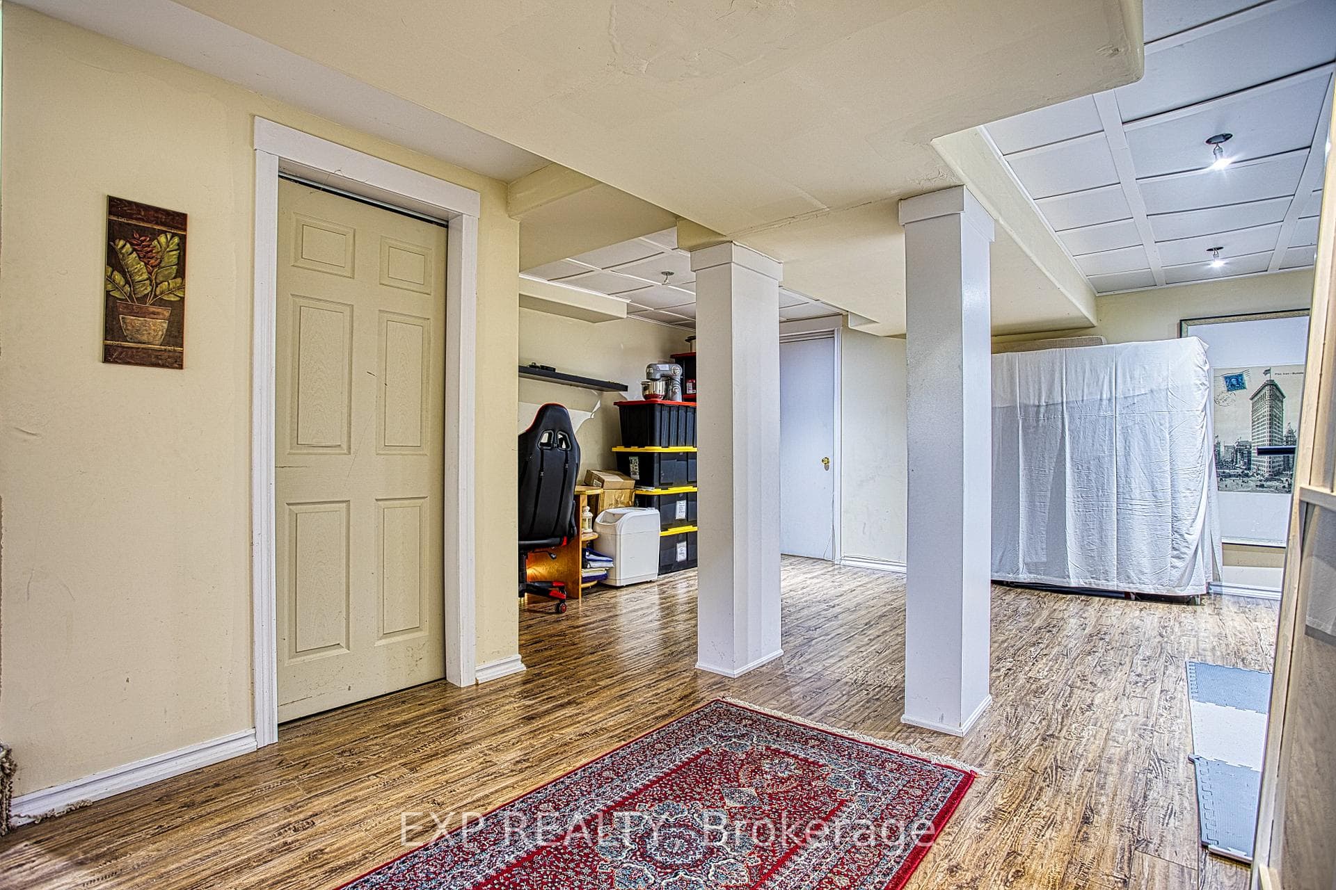 206 Springstead Avenue photo 27