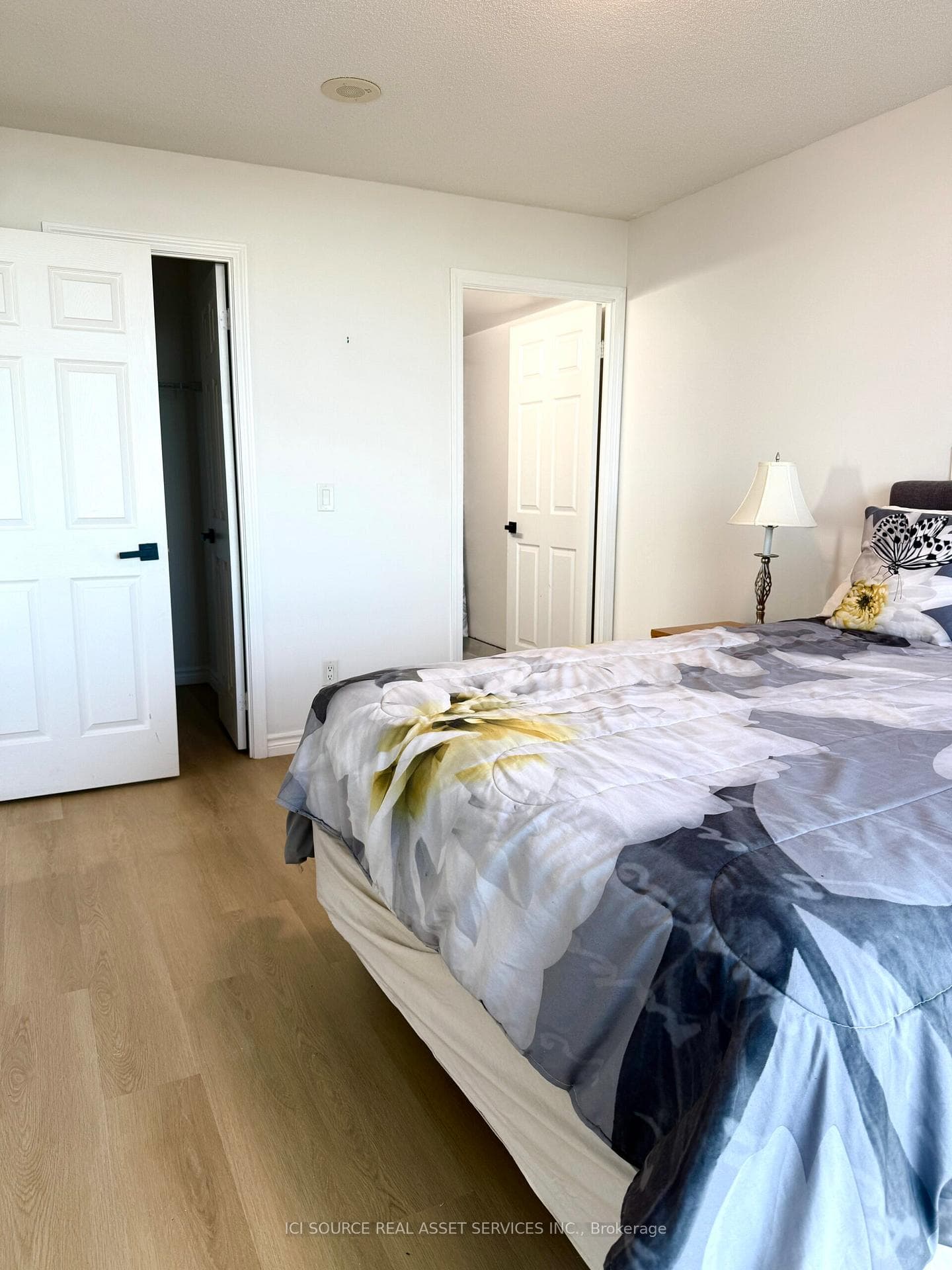 4889 Kimbermount Avenue Unit 1608 photo 14