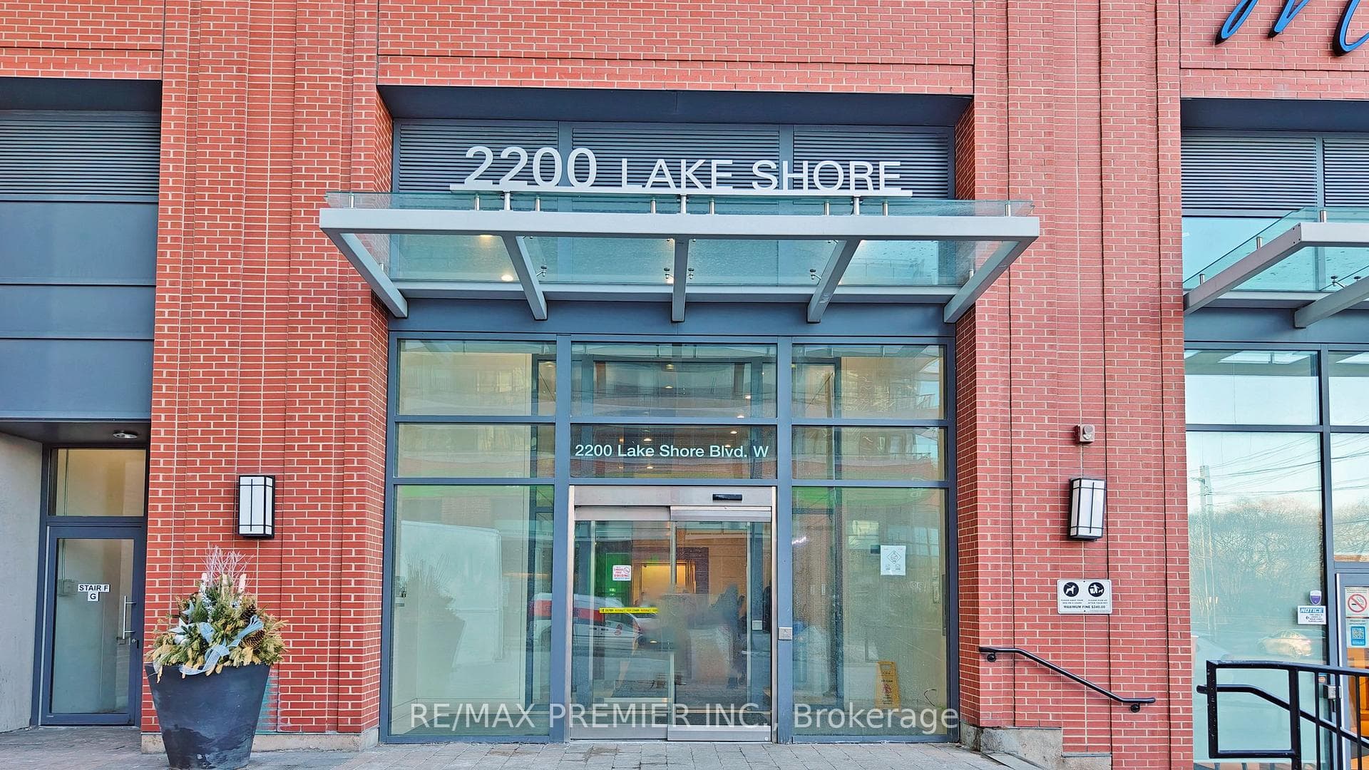 2200 Lake Shore Boulevard Unit 4605 photo 2