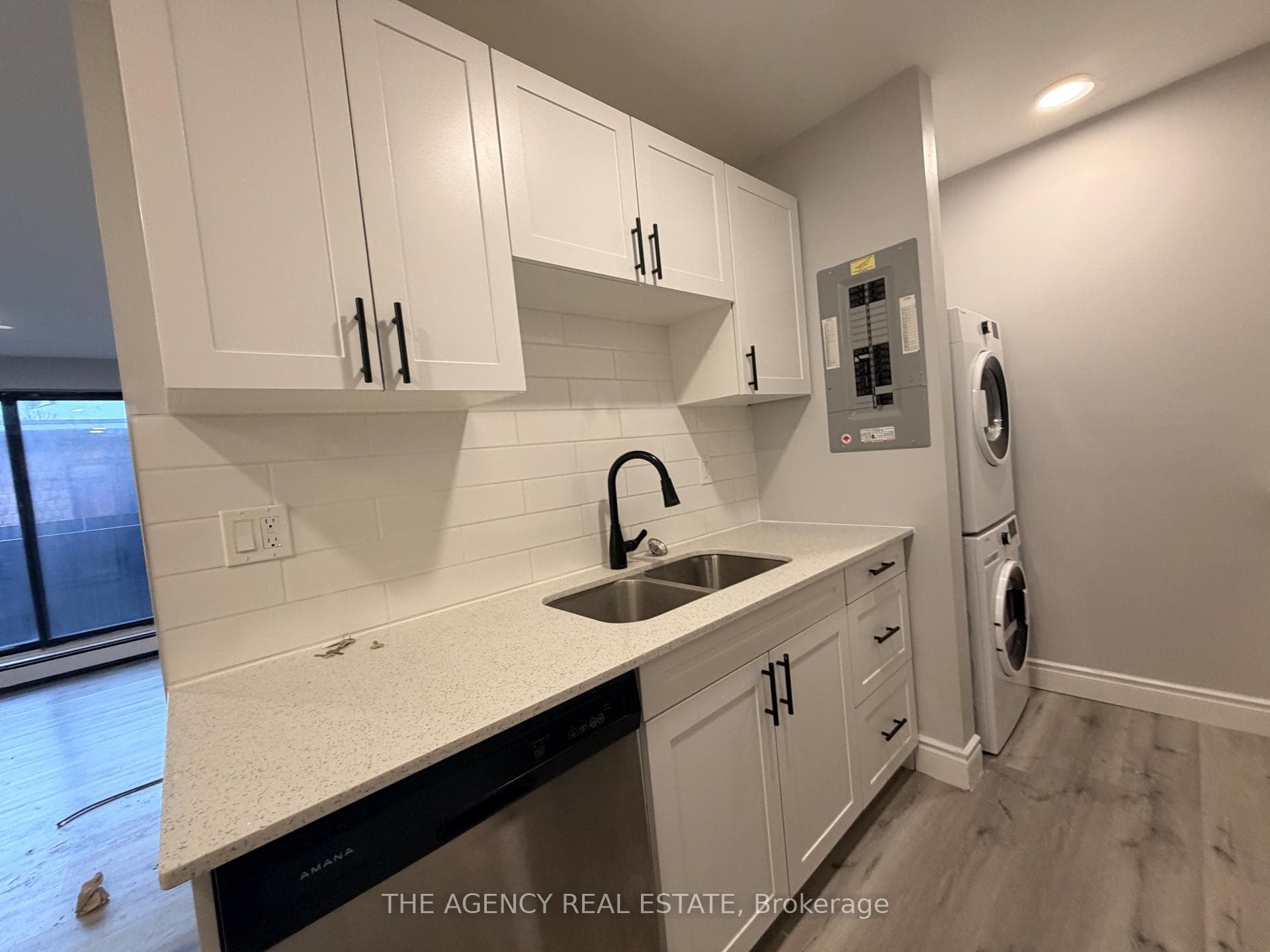 49 Taylor Avenue photo 2