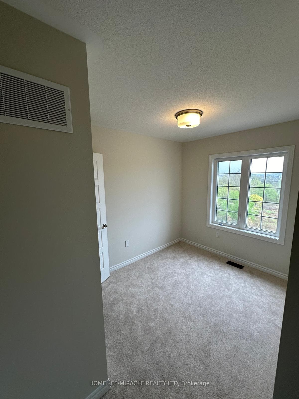 620 Colborne Street Unit 76 photo 13