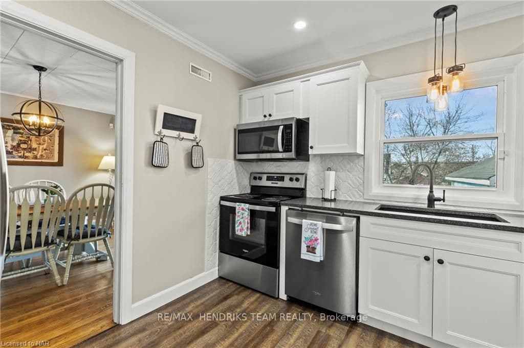 19 FAIRBURN Avenue photo 16