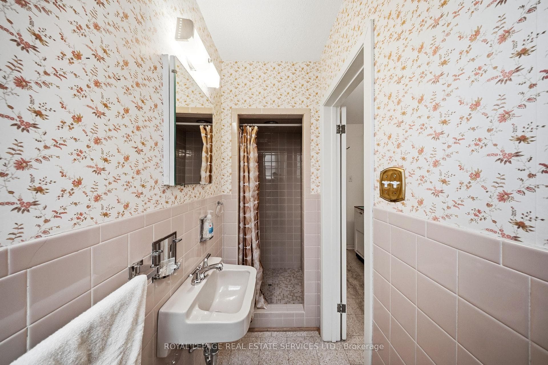 28 Bemersyde Drive photo 32