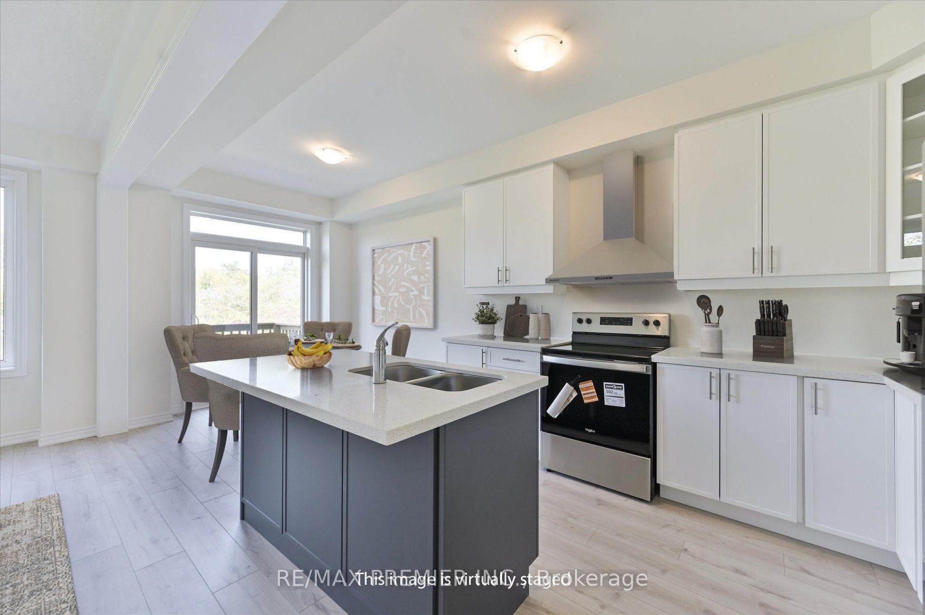 33 Hickey Lane photo 11