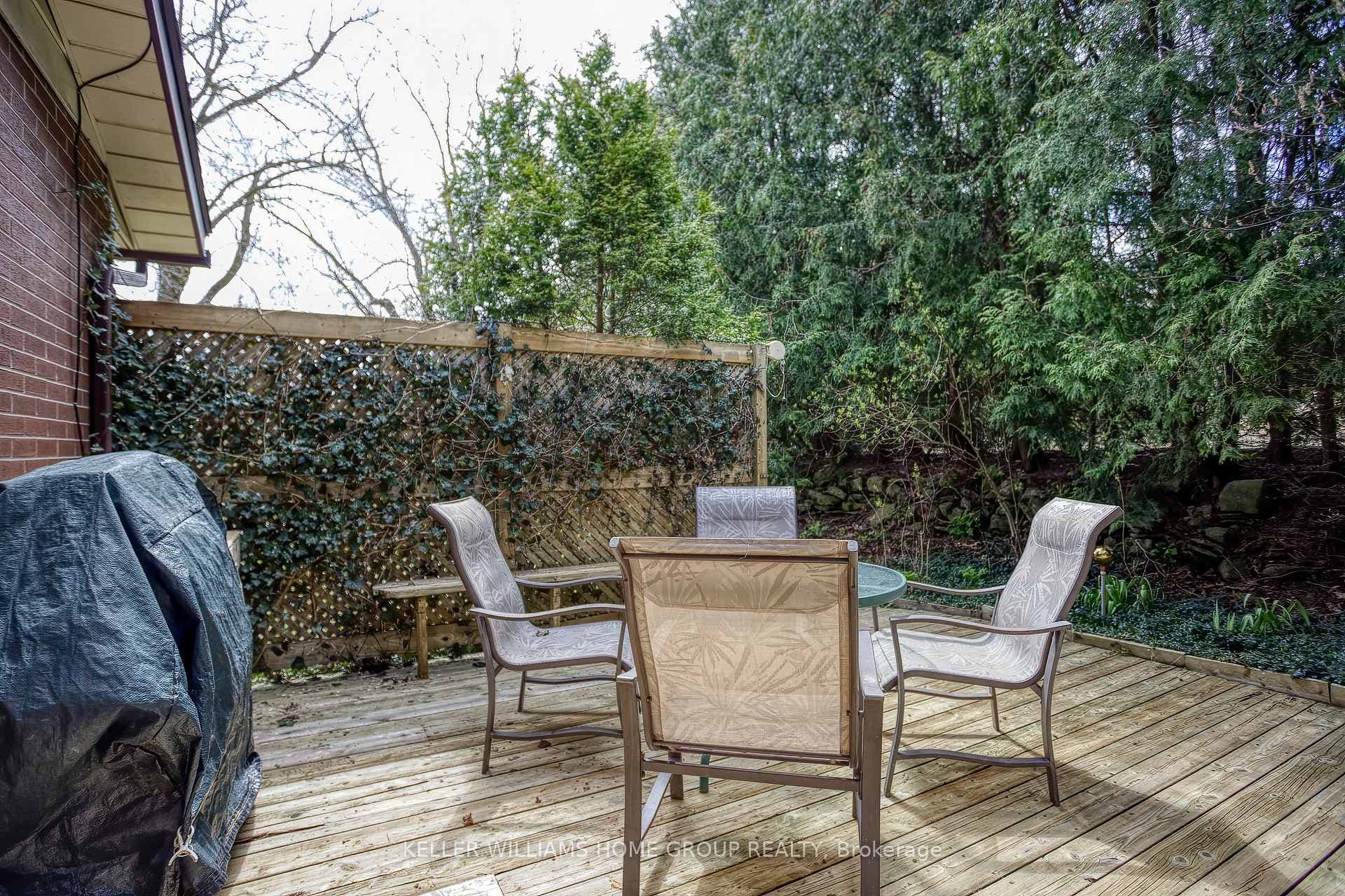 146 Grange Street photo 40