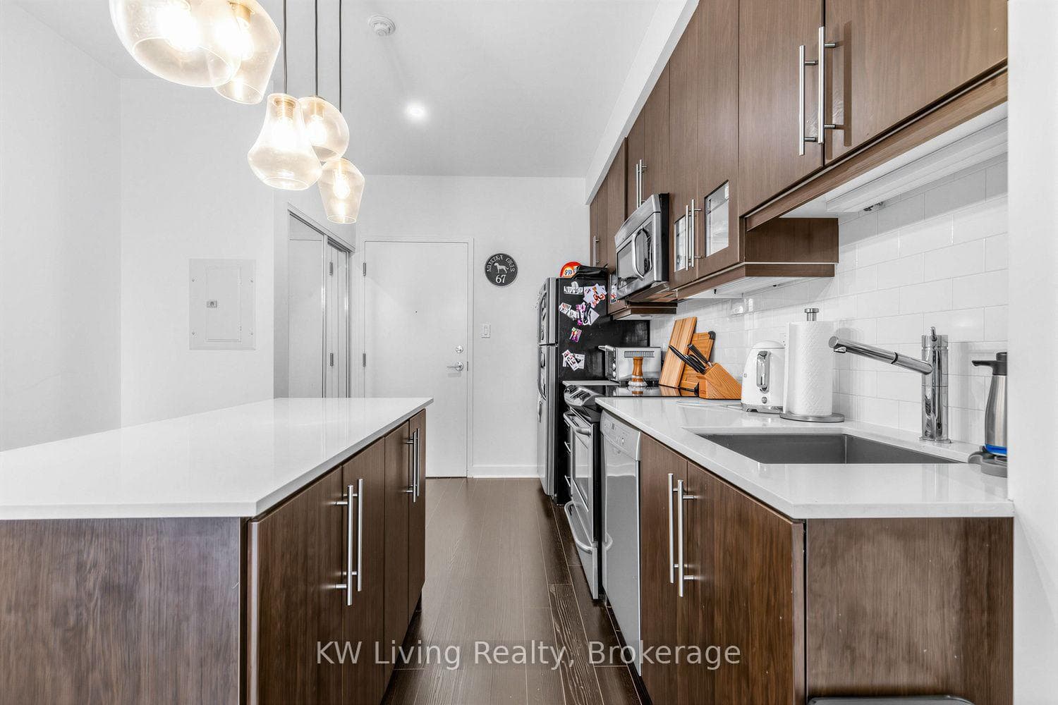 1171 Queen Street Unit 305 photo 3