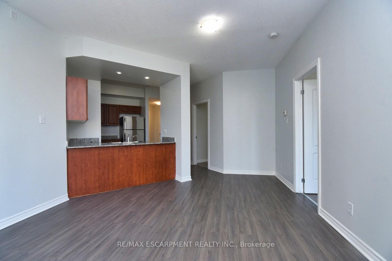 135 James Street Unit 1015 photo 4