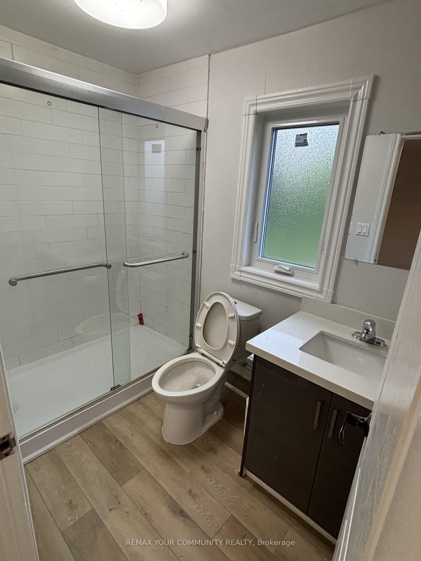 262 The Queensway Road photo 17
