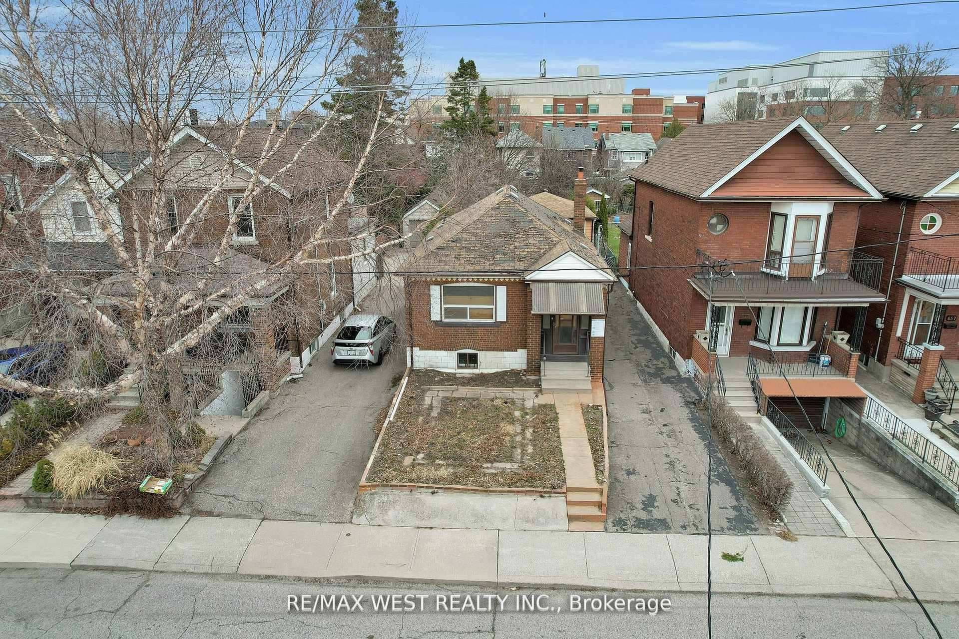 661 Beresford Avenue photo 2