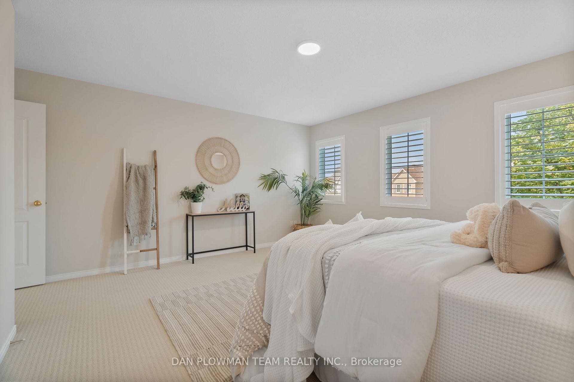 2399 Pilgrim Square photo 23