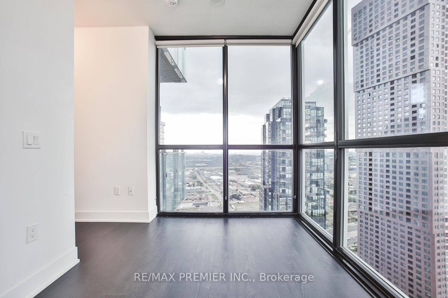 2908 Highway 7 Road Unit 3203 photo 30