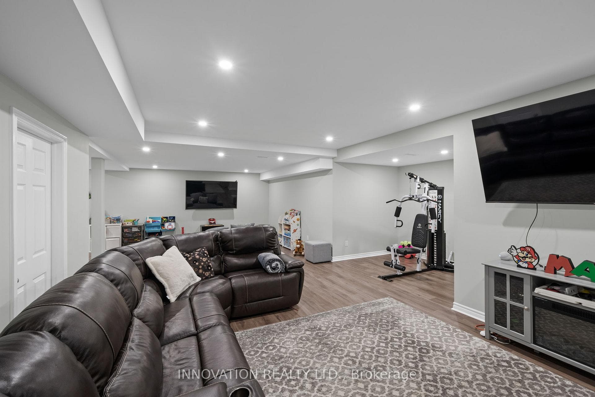 11 Bracewood Way photo 36