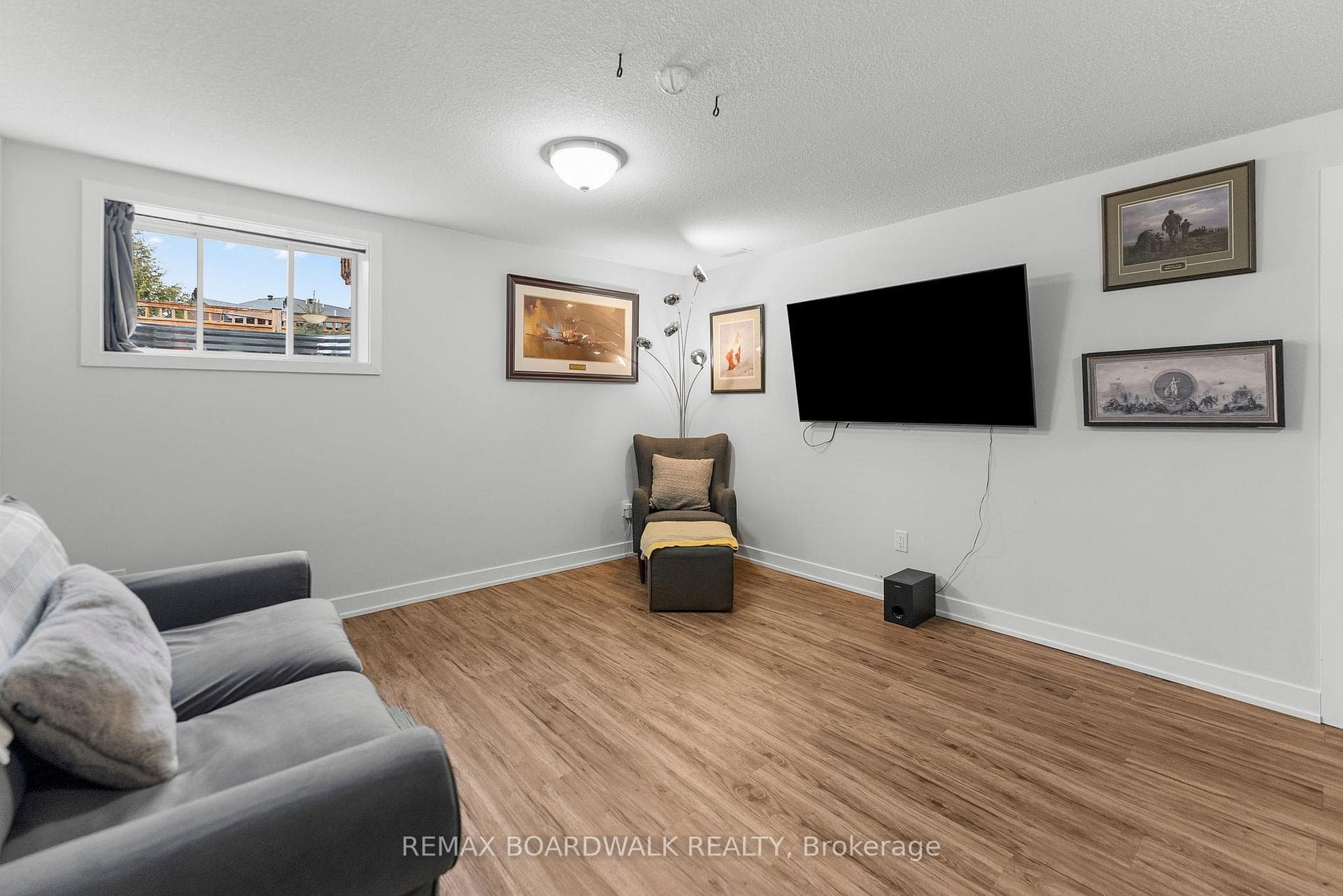 154 Ferrara Drive photo 30