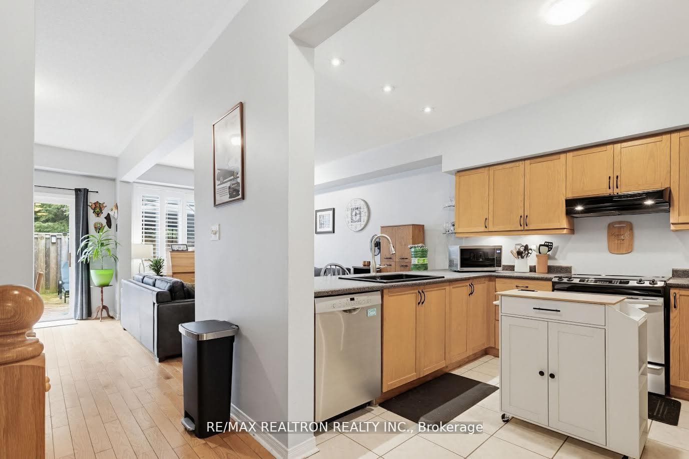 81 Valridge Drive Unit 35 photo 8