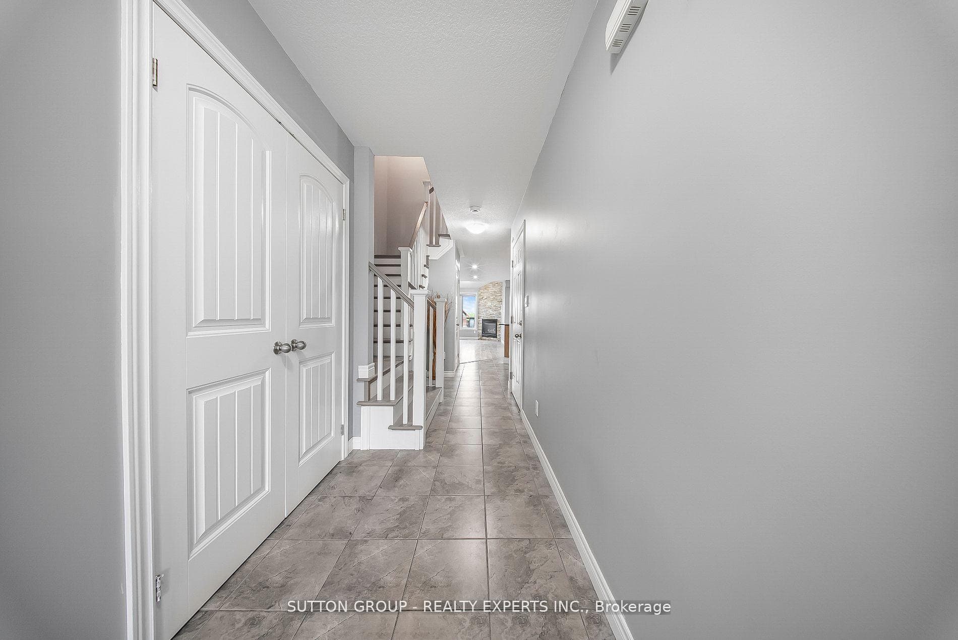 1441 Dunkirk Avenue photo 9