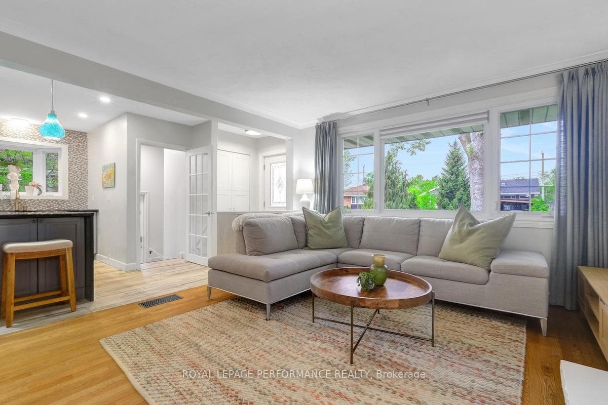 1207 Woodside Drive photo 6