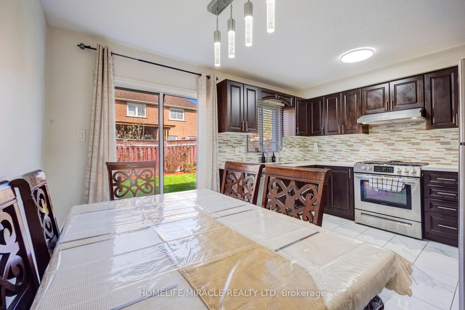 36 Herkes Drive photo 13