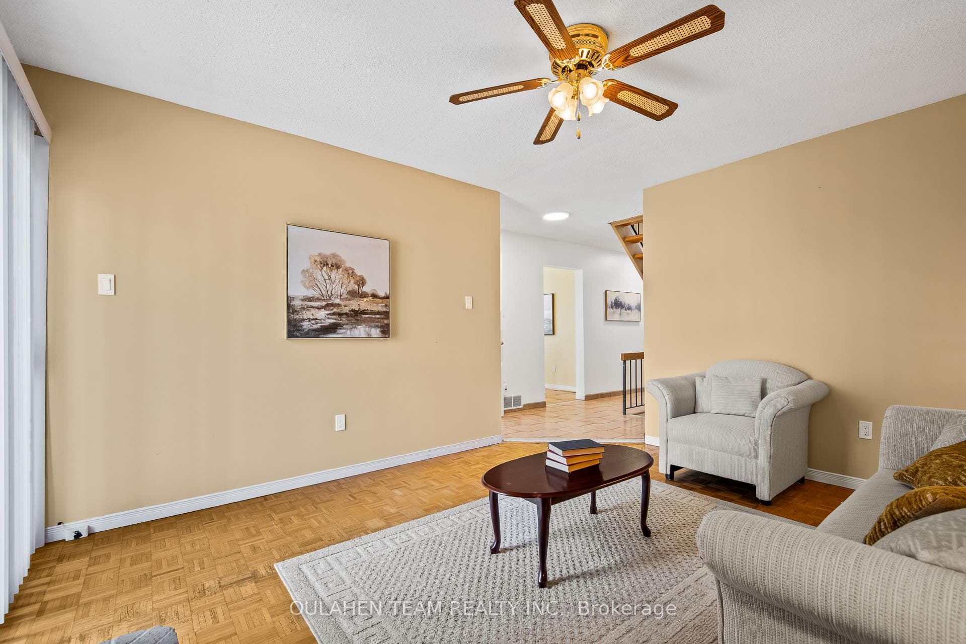 27 Hornshill Drive photo 13