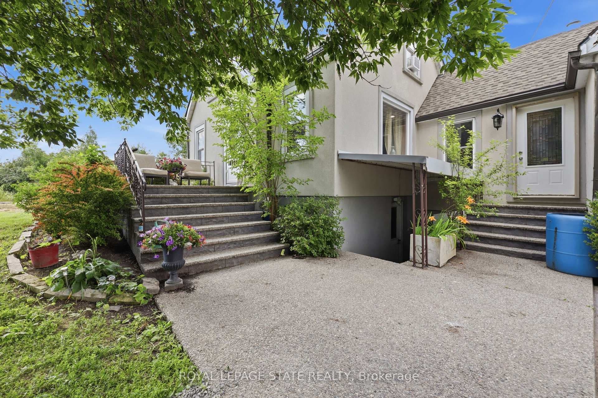 97 Smith Road photo 9