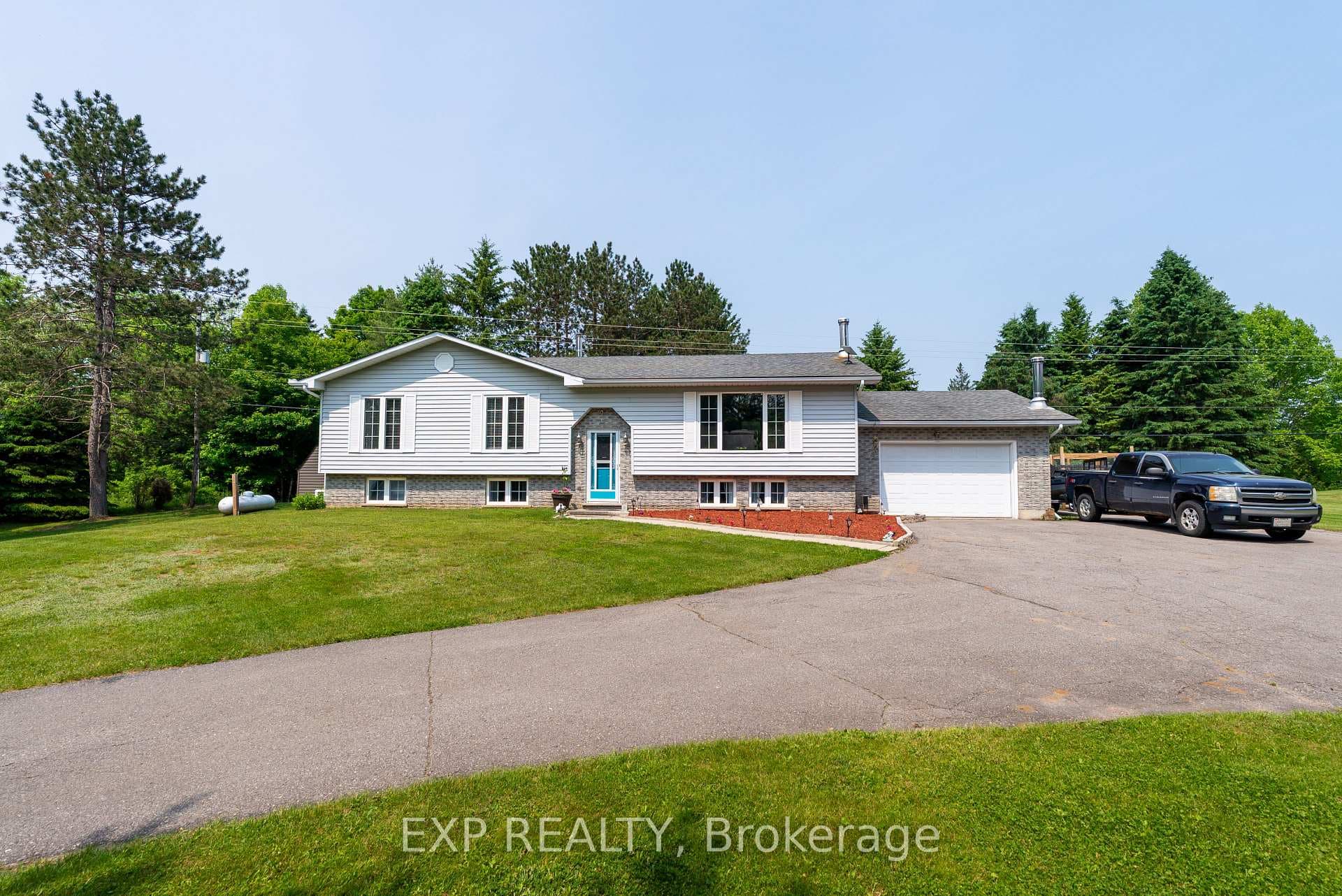 1719 Weslemkoon Lake Road photo 2