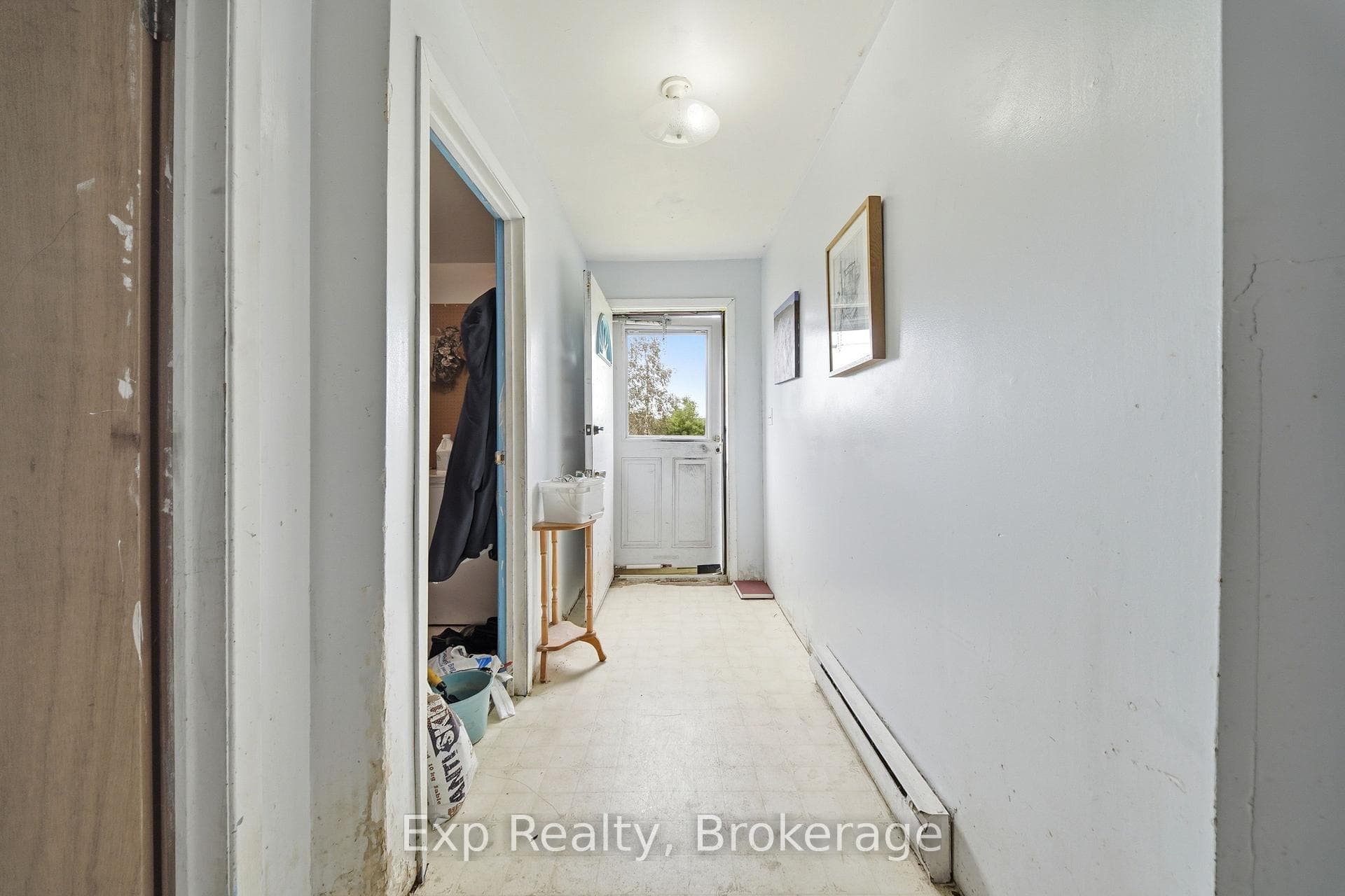 700 Old Madoc Road photo 24
