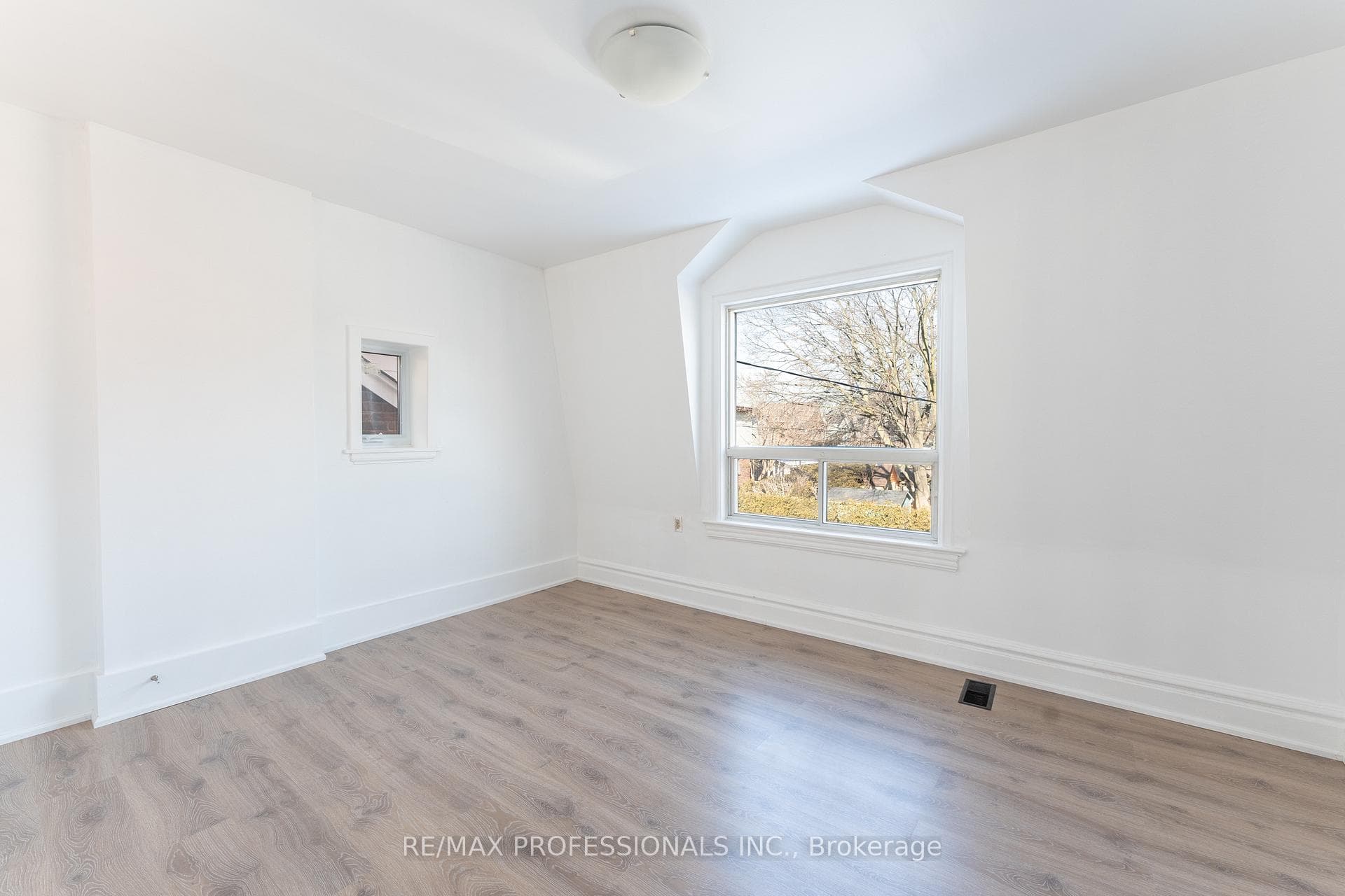 65 Macgregor Avenue photo 20