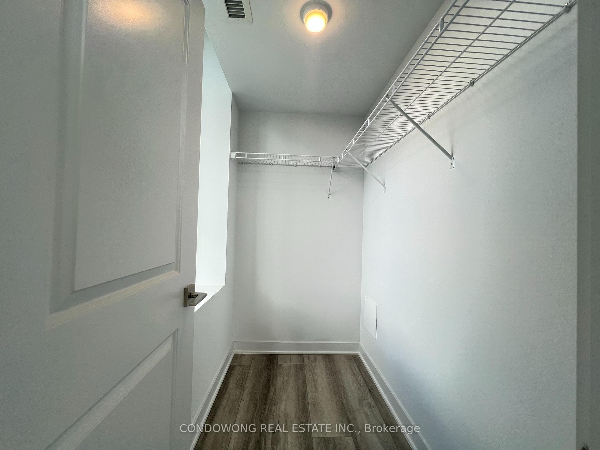 2920 Highway 7 Road Unit 2001 photo 18