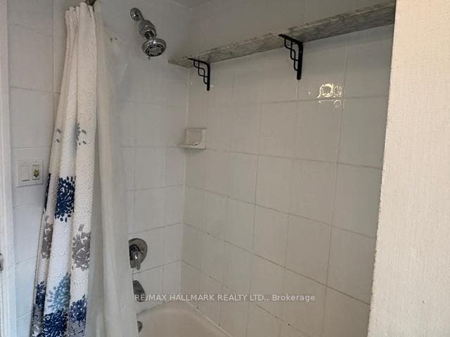 33 Salem Avenue Unit Upper photo 17