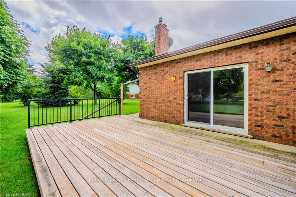 6 ROSEWOOD Place photo 39