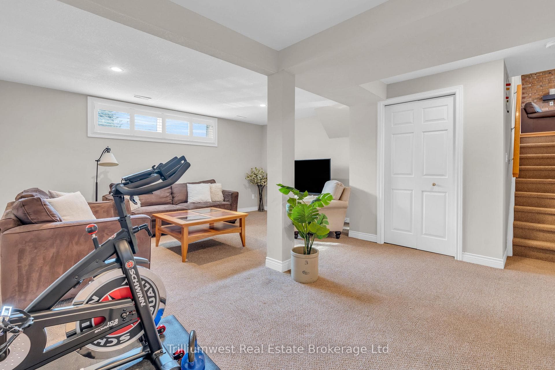 5 Schuurman Court photo 28