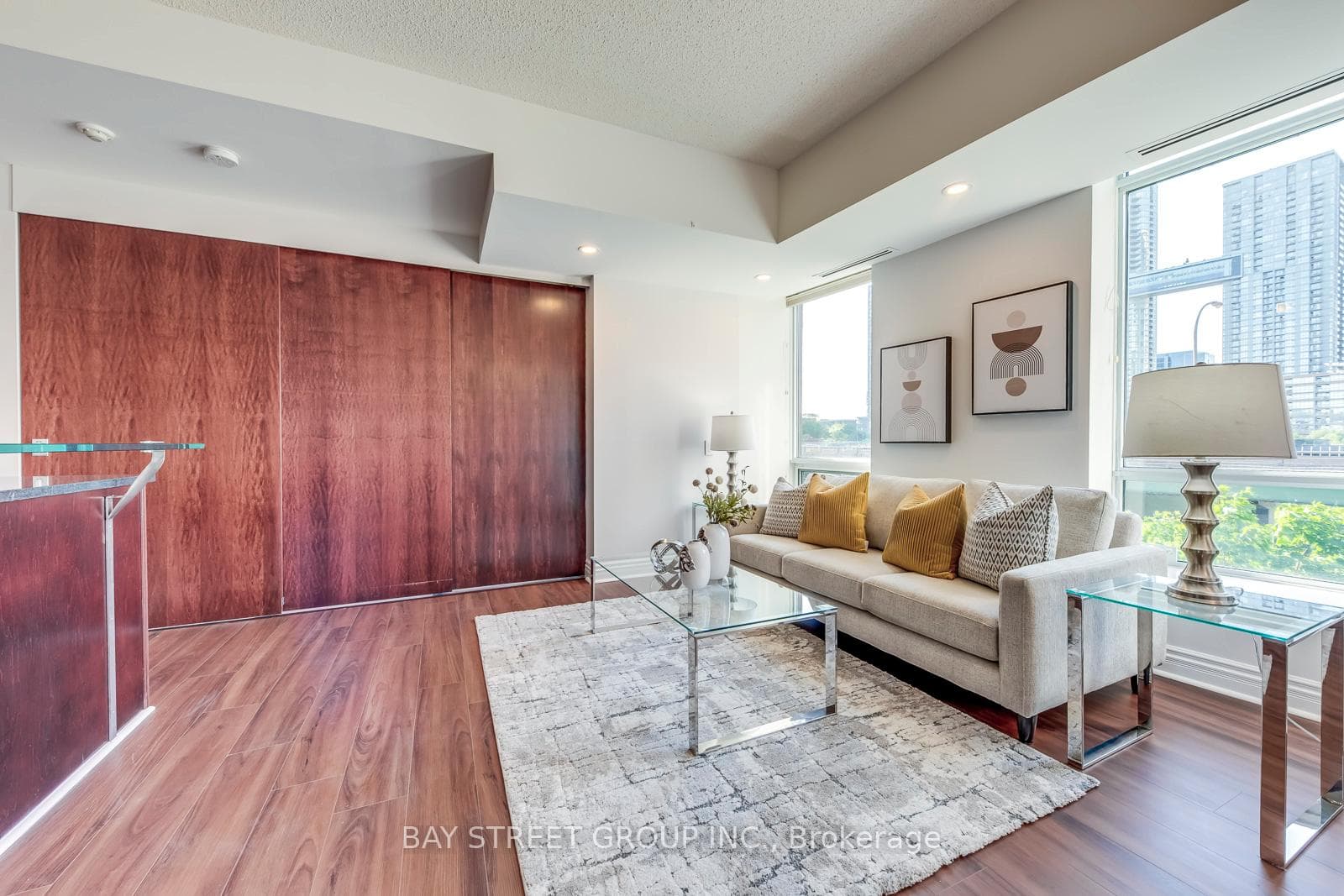 500 Queens Quay Unit 512E photo 12