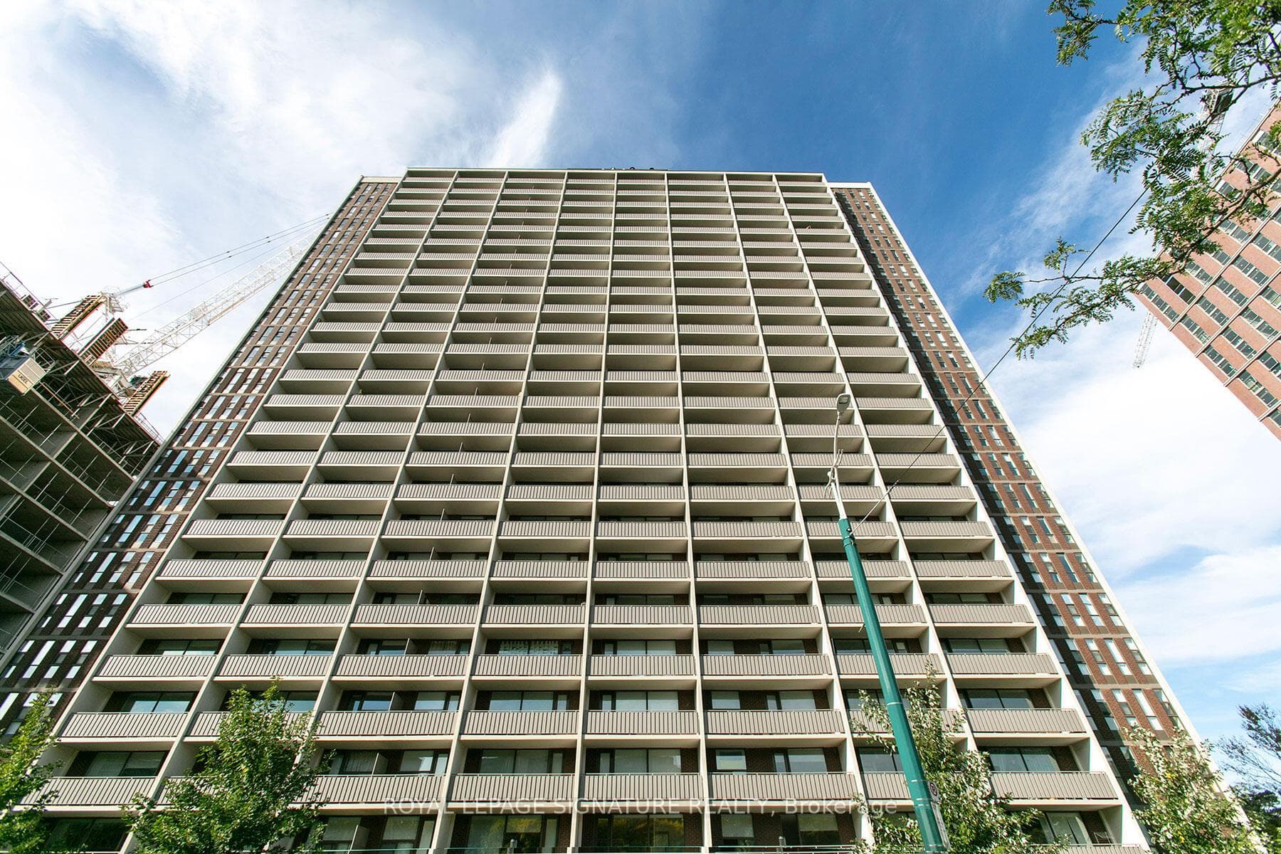 666 Spadina Avenue Unit 1209 photo 2