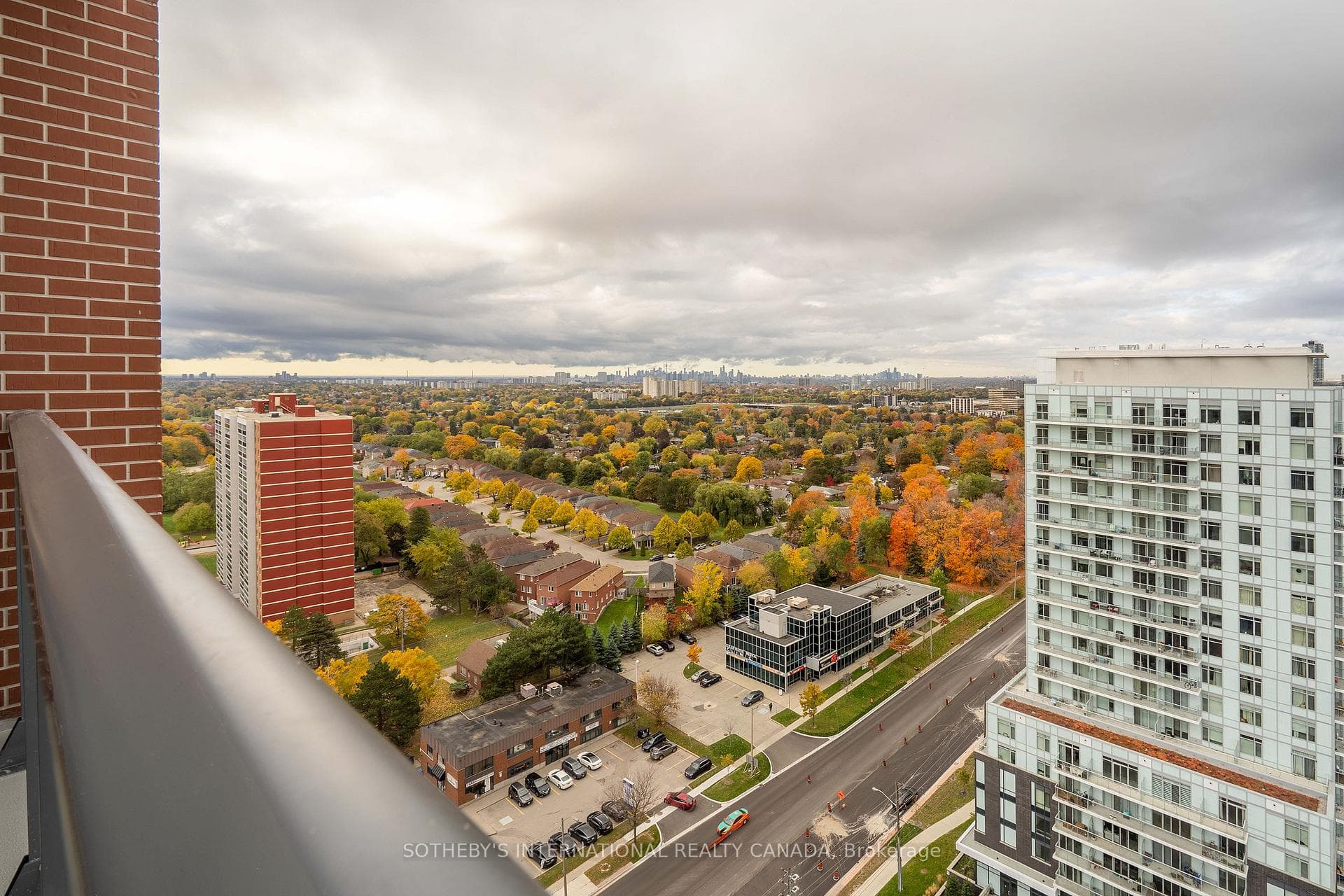 3260 Sheppard Avenue Unit 2102 photo 18