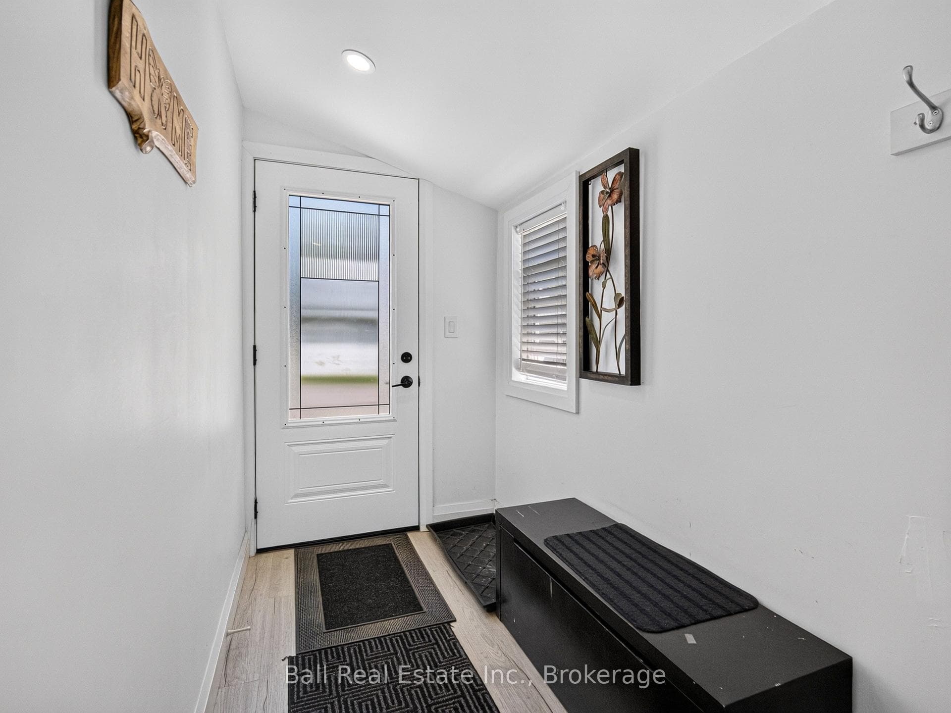6 Ermatinger Street photo 26