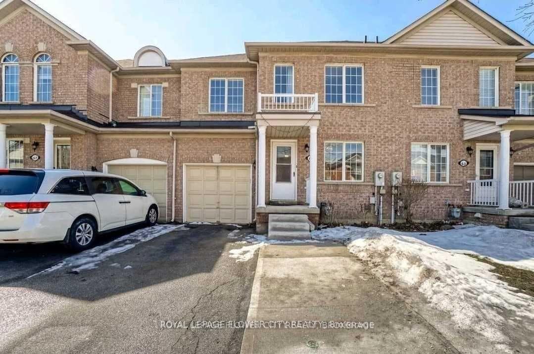 65 Tianalee Crescent photo 1