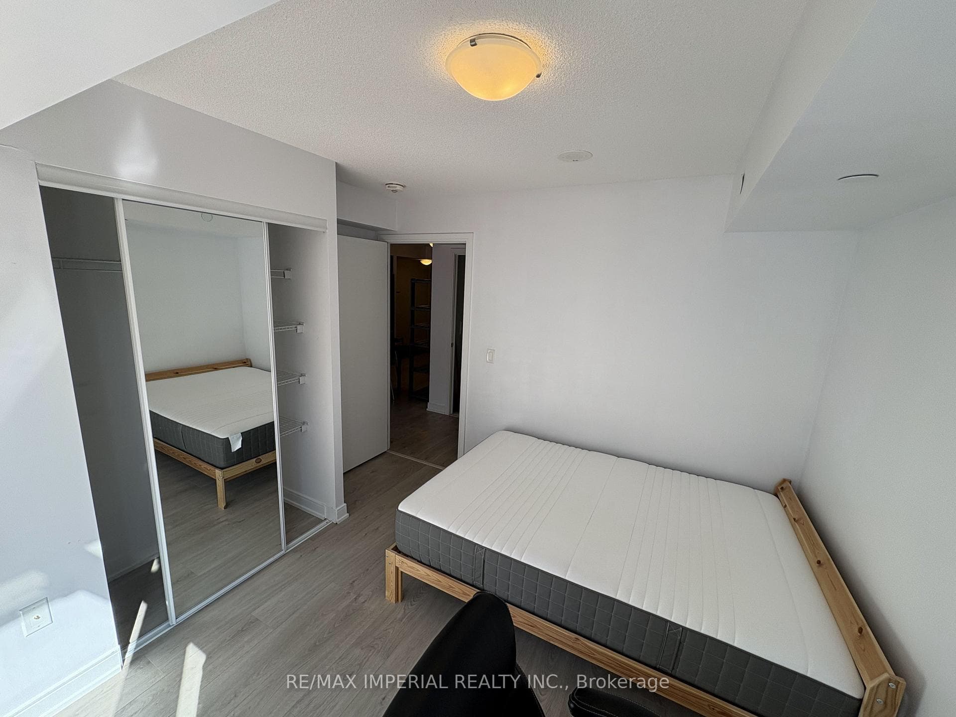 50 Wellesley Street Unit 309 photo 23