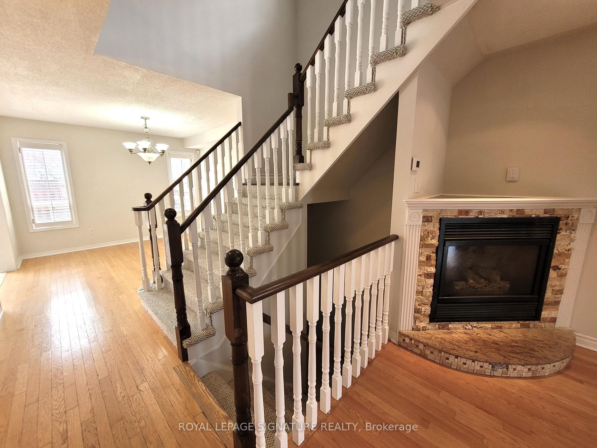 65 Viceroy Crescent photo 2