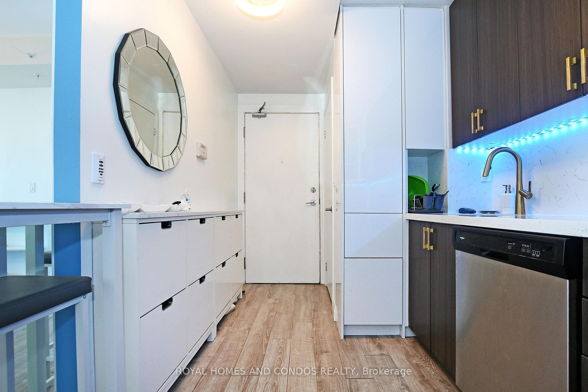 22 East Haven Drive Unit 1107 photo 9