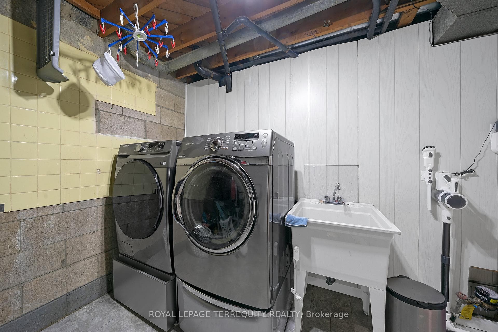 270 Grandravine Drive photo 31