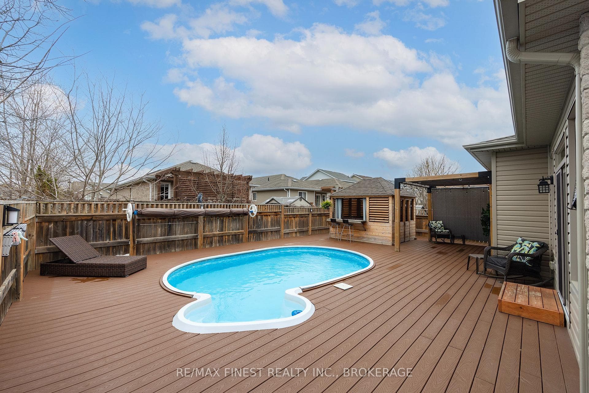 1667 Crimson Crescent photo 44