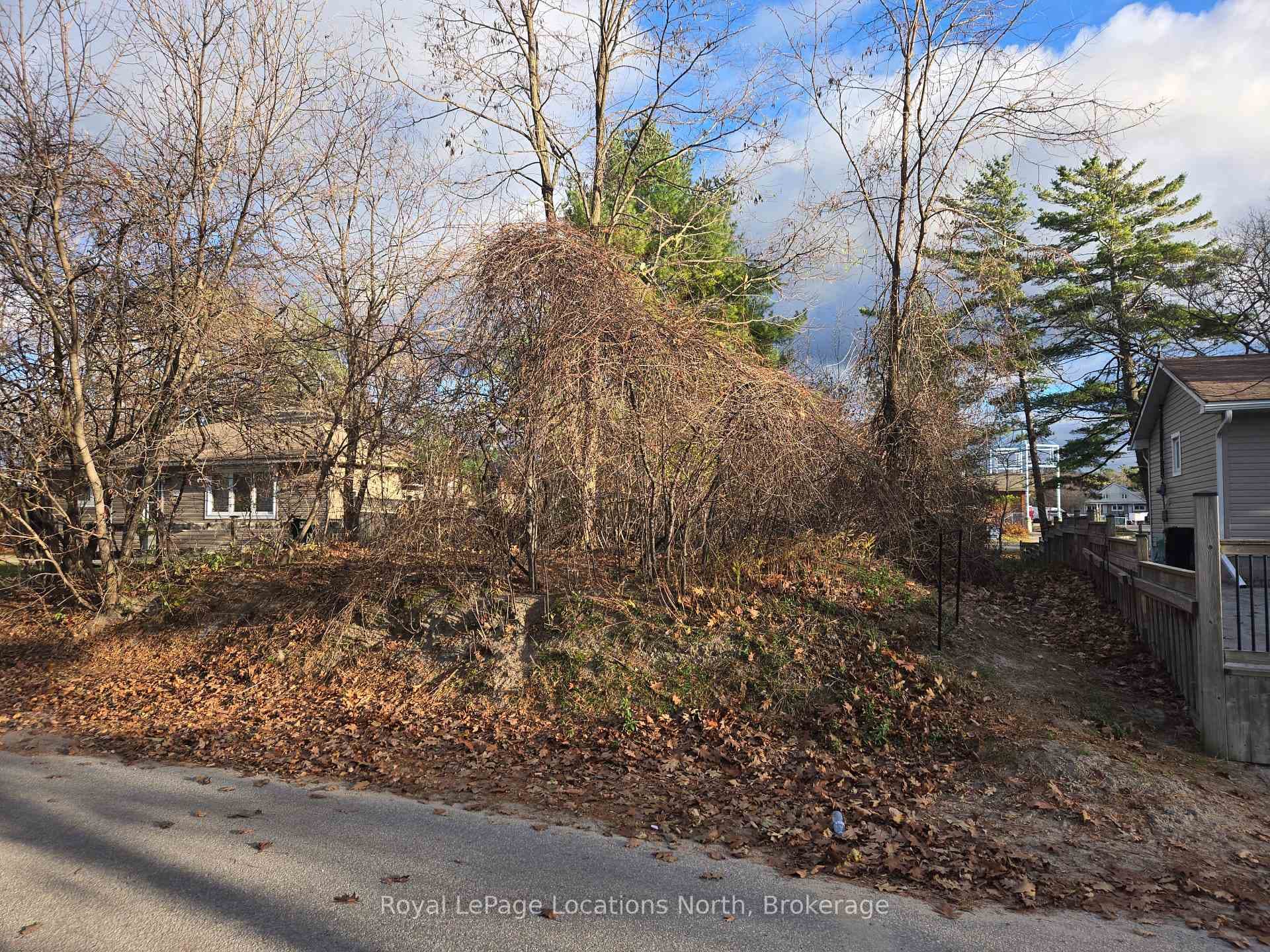 373 Shore Lane photo 9