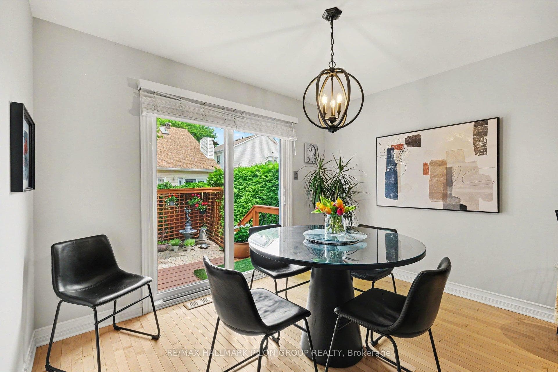 1466 Shawinigan Street photo 10