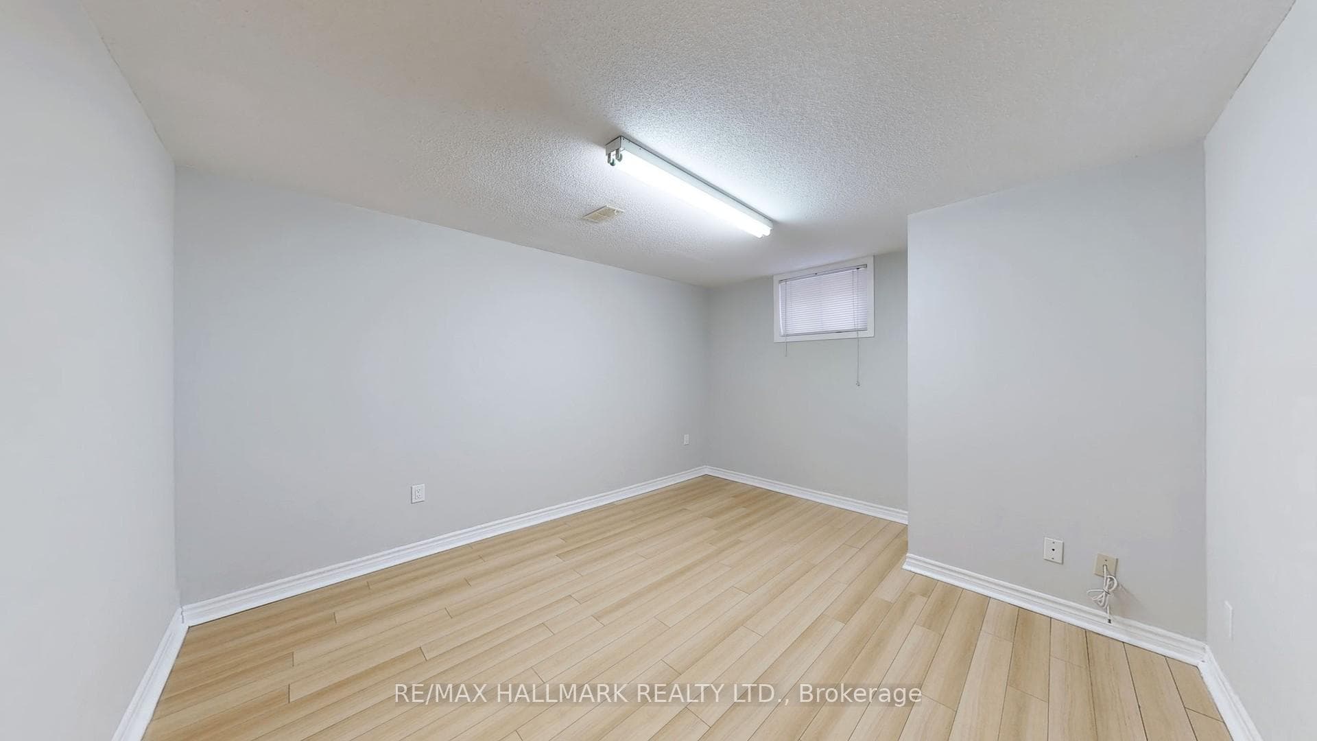 15 Kenmanor Boulevard photo 27
